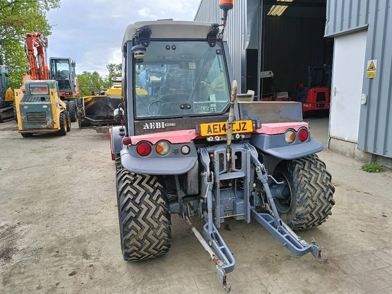 Aebi TT280 aebi tt280 terratrac maaier tractor mower - Tracteur agricole: photos 4 Aebi TT280 aebi tt280 terratrac maaier tractor mower - Tracteur agricole: photos 4