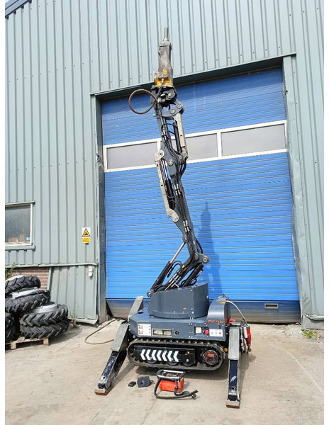 Brokk euroimplementos RDC1510 180 husqvarna robot remote - Pelle sur chenille: photos 2 Brokk euroimplementos RDC1510 180 husqvarna robot remote - Pelle sur chenille: photos 2