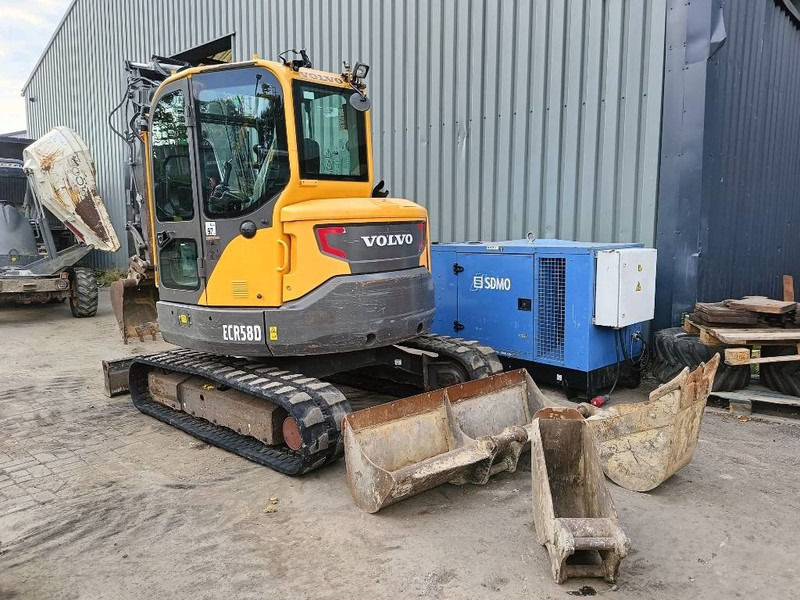 Volvo ECR 58 D rups graafmachine tracked excavator bagge - Mini pelle: photos 2 Volvo ECR 58 D rups graafmachine tracked excavator bagge - Mini pelle: photos 2