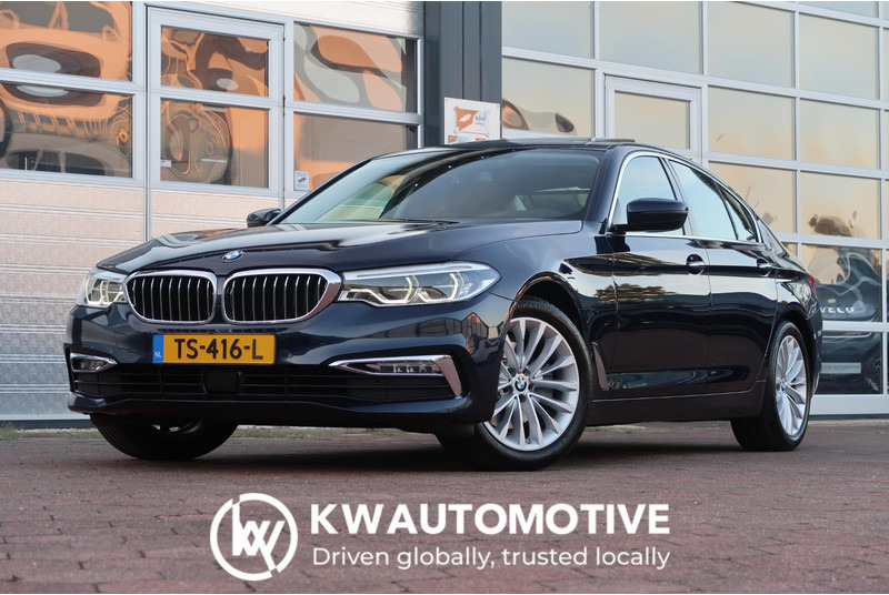 BMW 5 Serie 520i High Executive SCHUIFDAK/ NAPPA-LEDER/ ACC/ HEAD-UP/ H&K / ETC. - Berline: photos 1 BMW 5 Serie 520i High Executive SCHUIFDAK/ NAPPA-LEDER/ ACC/ HEAD-UP/ H&K / ETC. - Berline: photos 1
