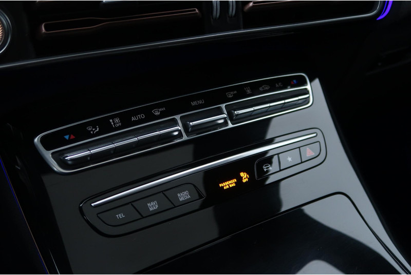 SUV Mercedes-Benz EQC 400 4MATIC Business AMG 80 kWh PANO/ CAMERA/ LEDER/ TREKHAAK/ ETC.: photos 9 SUV Mercedes-Benz EQC 400 4MATIC Business AMG 80 kWh PANO/ CAMERA/ LEDER/ TREKHAAK/ ETC.: photos 9