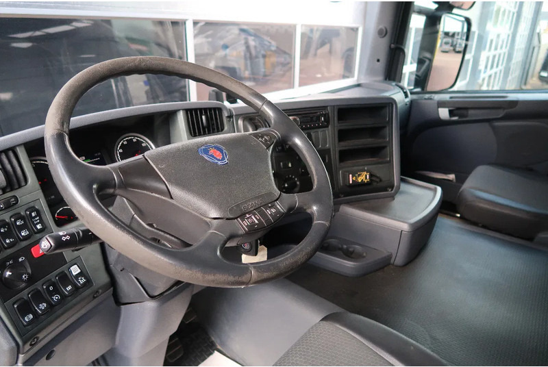 Scania G450 8X4/ FASSI 15 TON CRANE/ EURO 6/ FULL AIR - Camion grue: photos 2 Scania G450 8X4/ FASSI 15 TON CRANE/ EURO 6/ FULL AIR - Camion grue: photos 2