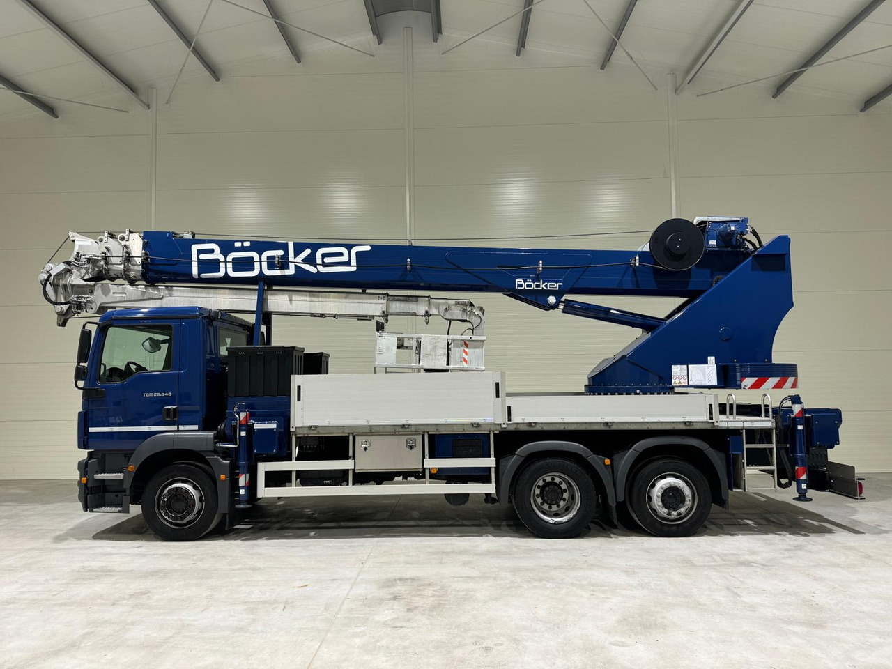BÖCKER AK 46/6000 - Mini grue: photos 1 BÖCKER AK 46/6000 - Mini grue: photos 1