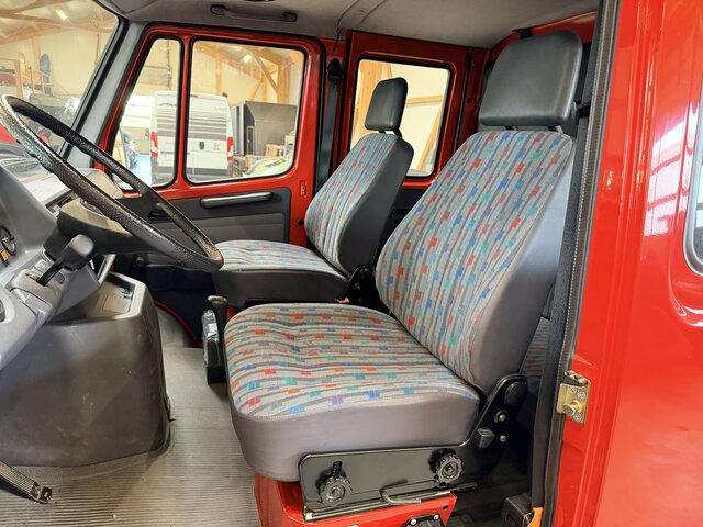 MERCEDES-BENZ T1 310 Bremer Doka perfekt!... - Fourgon grand volume, Véhicule de voirie/ Spécial: photos 3 MERCEDES-BENZ T1 310 Bremer Doka perfekt!... - Fourgon grand volume, Véhicule de voirie/ Spécial: photos 3