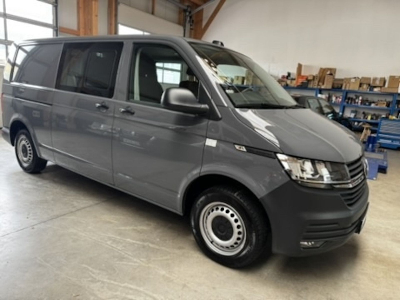 Volkswagen T6.1 lang 5-Sitzer 2.0 TDI 4Motion LKW - Fourgonnette: photos 1 Volkswagen T6.1 lang 5-Sitzer 2.0 TDI 4Motion LKW - Fourgonnette: photos 1