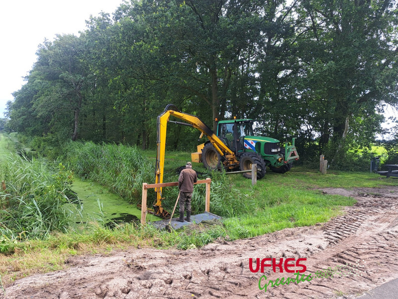 John Deere 6820 / BOS arm - Tracteur agricole: photos 4 John Deere 6820 / BOS arm - Tracteur agricole: photos 4