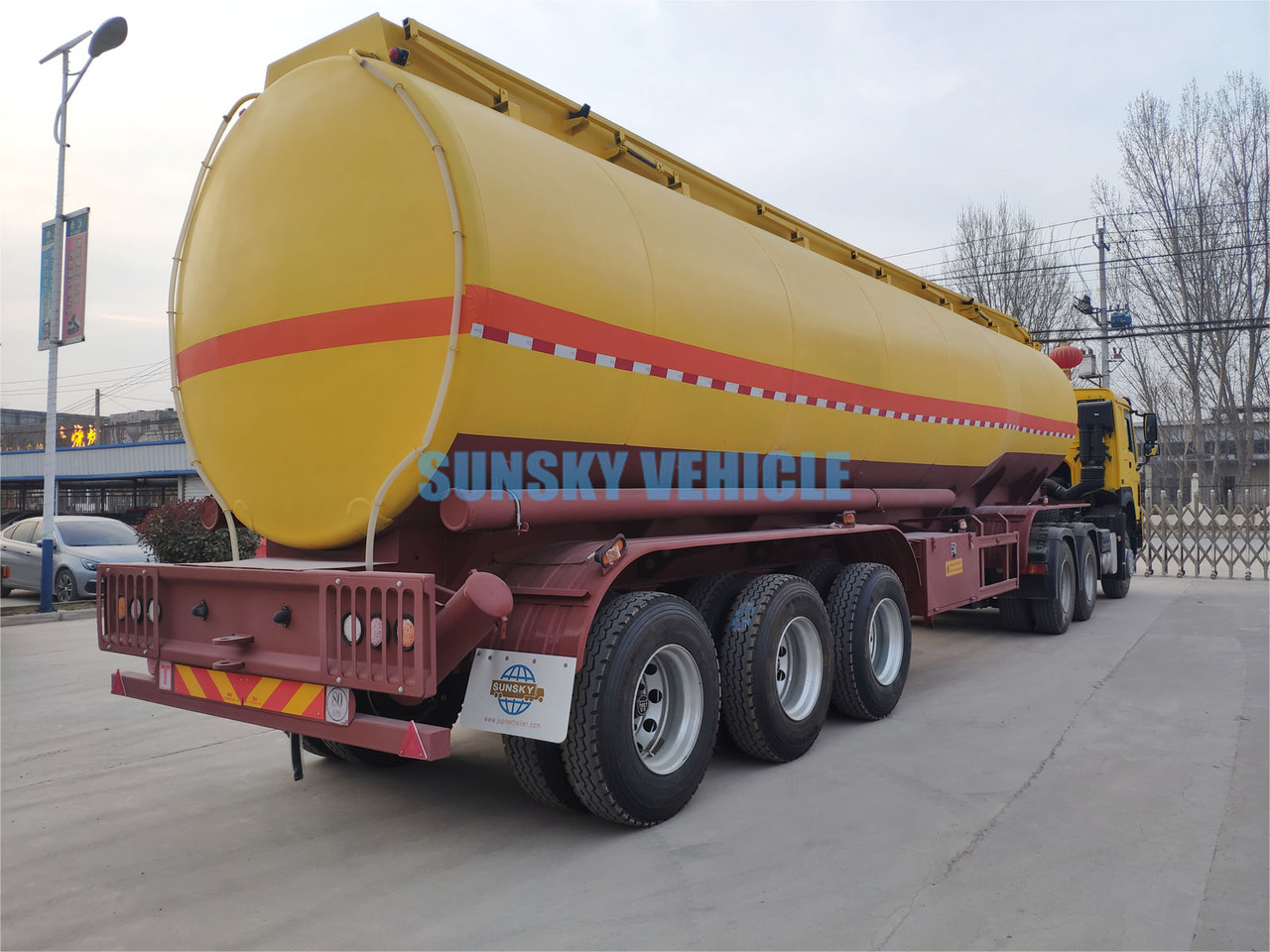 Semi-remorque citerne pour transport de carburant neuf SUNSKY Fuel Tanker for sale: photos 9 Semi-remorque citerne pour transport de carburant neuf SUNSKY Fuel Tanker for sale: photos 9