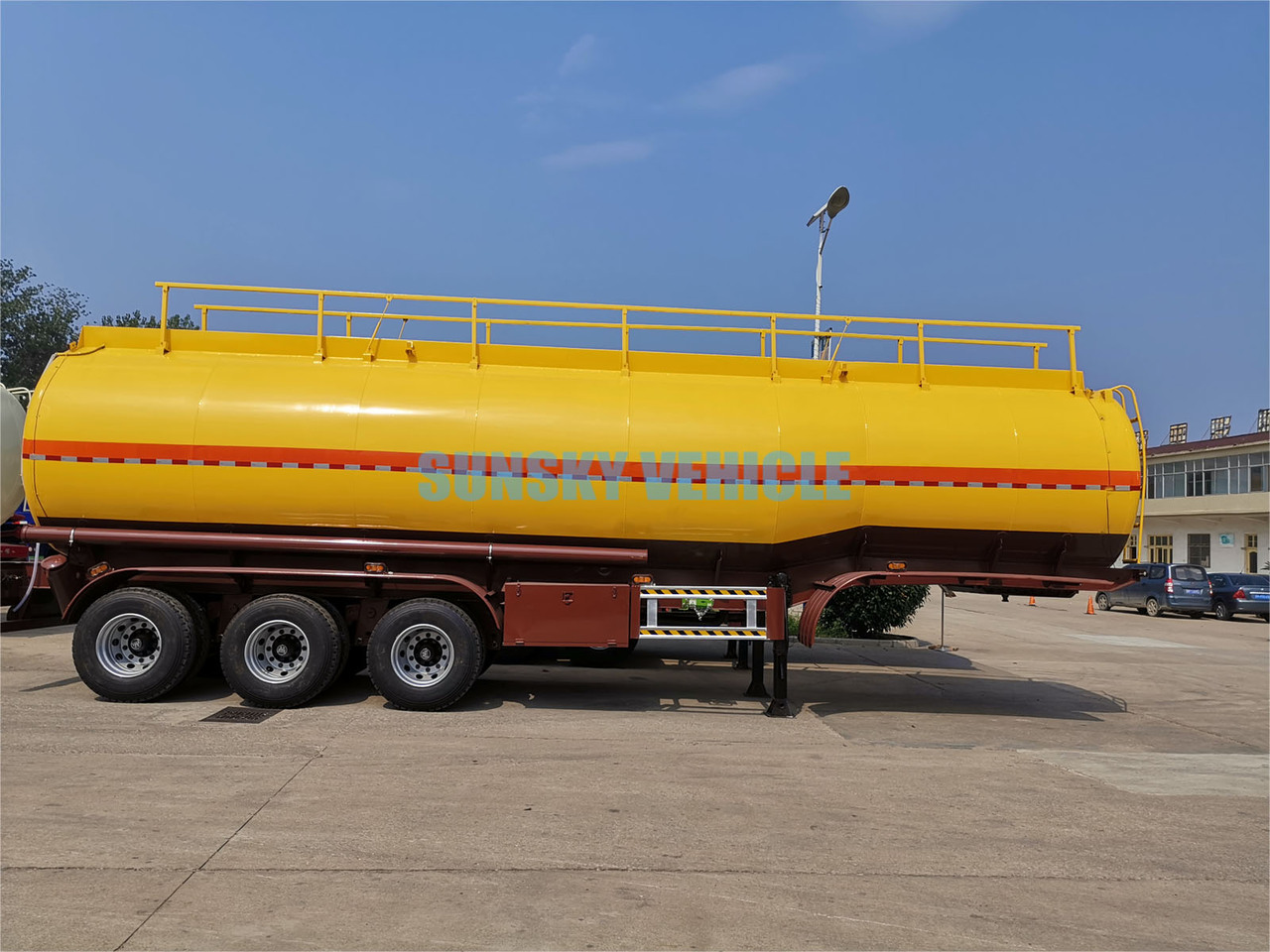 Semi-remorque citerne pour transport de carburant neuf SUNSKY Fuel Tanker for sale: photos 7 Semi-remorque citerne pour transport de carburant neuf SUNSKY Fuel Tanker for sale: photos 7