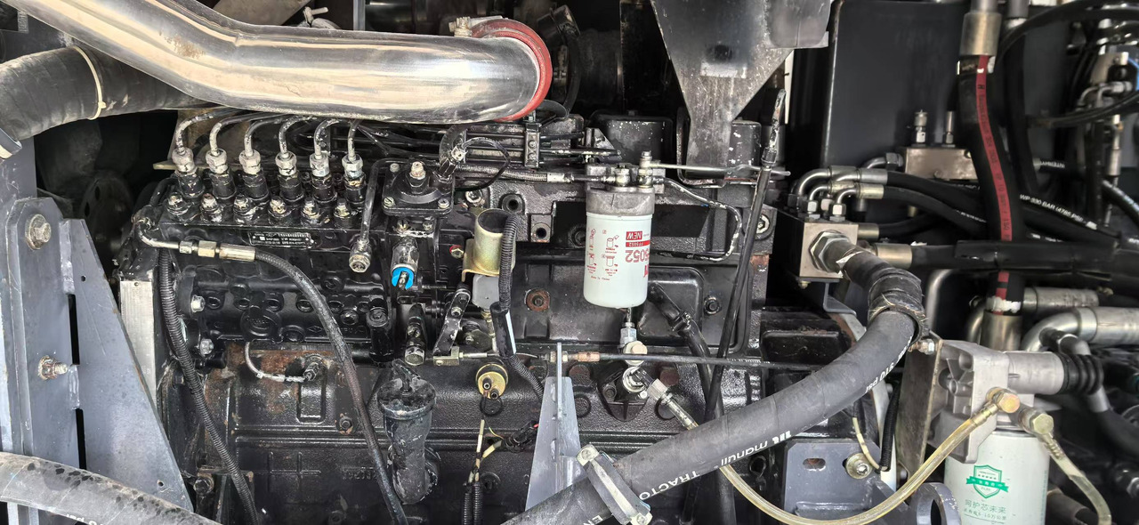 WIRTGEN Road Machine W-100H Used Asphalt Milling Machine With High Quality - Fraiseuse à froid: photos 5 WIRTGEN Road Machine W-100H Used Asphalt Milling Machine With High Quality - Fraiseuse à froid: photos 5