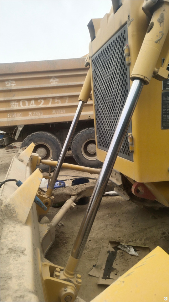 XCMG D170 used small bulldozer dozer hydraulic price - Bulldozer: photos 2 XCMG D170 used small bulldozer dozer hydraulic price - Bulldozer: photos 2
