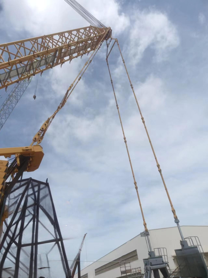 XCMG Manufacturer Second Hand Large Knuckle Boom Crane 1250 Ton XGC16000 Used Crawler Crane For Sale - Grue sur chenilles: photos 5 XCMG Manufacturer Second Hand Large Knuckle Boom Crane 1250 Ton XGC16000 Used Crawler Crane For Sale - Grue sur chenilles: photos 5