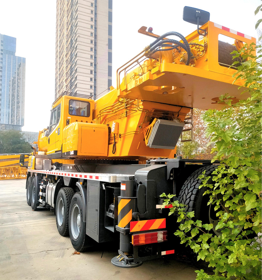XCMG Offical 100 Tons Used Truck Crane XCT100L7-1 Boom Mobile Crane Price For Sale - Grue mobile: photos 3 XCMG Offical 100 Tons Used Truck Crane XCT100L7-1 Boom Mobile Crane Price For Sale - Grue mobile: photos 3