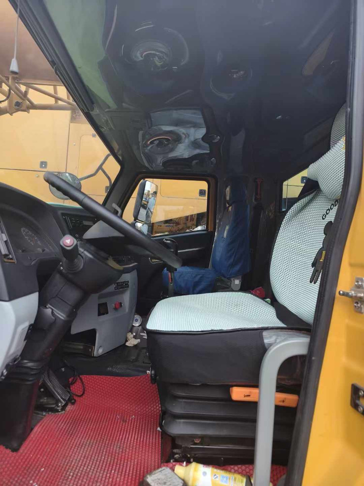 Grue mobile XCMG Official 25 Ton Small Truck Crane QY25K5D-3 Used Mobile Crane Machine With Cheap Price: photos 6
