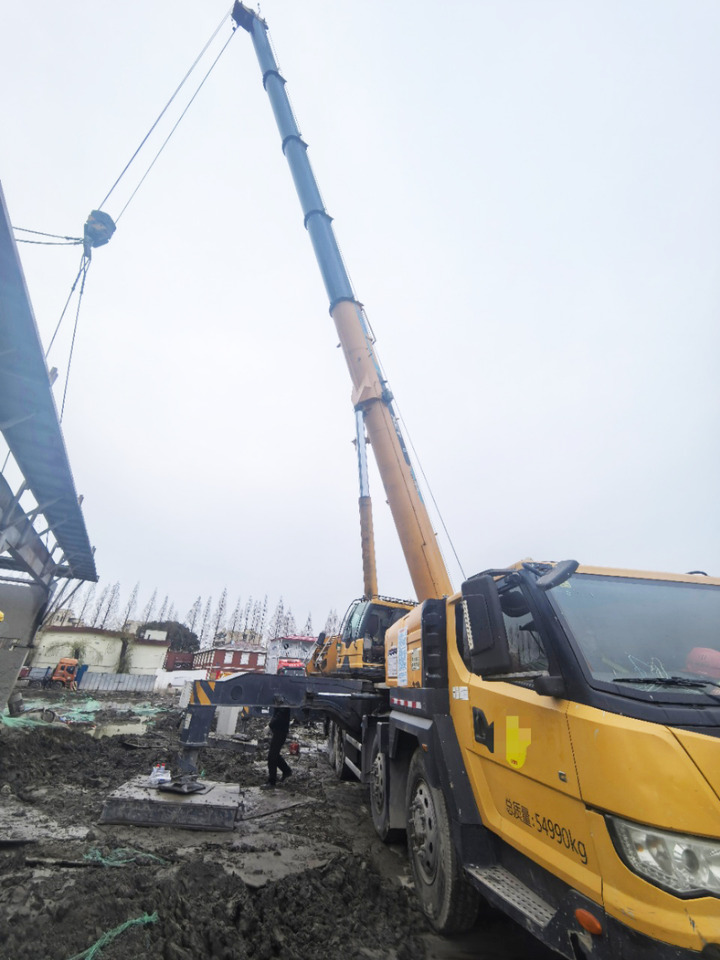 XCMG Official Second Hand 100 Ton Truck Crane XCT100 Hydraulic Crane Price - Grue mobile: photos 4 XCMG Official Second Hand 100 Ton Truck Crane XCT100 Hydraulic Crane Price - Grue mobile: photos 4