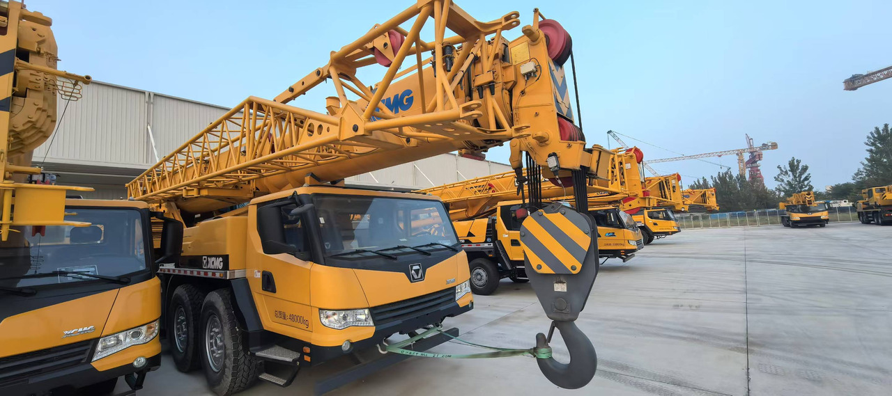 XCMG Official Second Hand Hydraulic Truck Crane QY75K 75ton Mobile Crane For Sale - Grue mobile: photos 3 XCMG Official Second Hand Hydraulic Truck Crane QY75K 75ton Mobile Crane For Sale - Grue mobile: photos 3