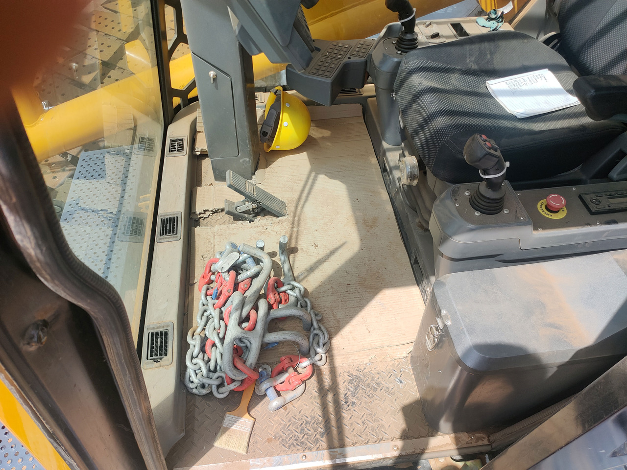 XCMG Official Used Construction Crane XGC800A 800 Ton Mobile Crawler Crane Hot Sale - Grue sur chenilles: photos 5 XCMG Official Used Construction Crane XGC800A 800 Ton Mobile Crawler Crane Hot Sale - Grue sur chenilles: photos 5