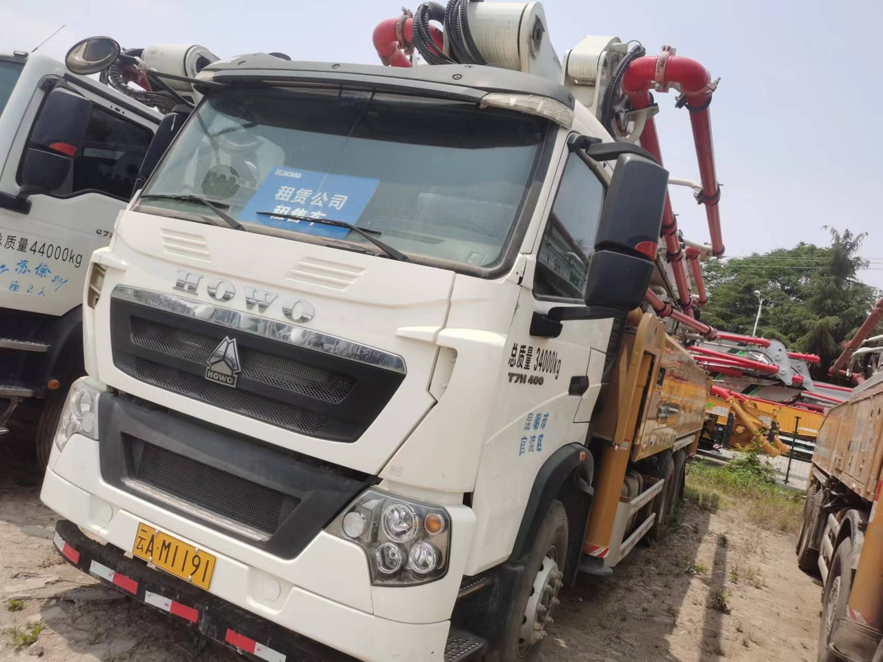 XCMG Official Used HB52V Schwing 52m Concrete Pump Truck Mounted Boom Concrete Pump Price - Camion pompe: photos 4 XCMG Official Used HB52V Schwing 52m Concrete Pump Truck Mounted Boom Concrete Pump Price - Camion pompe: photos 4