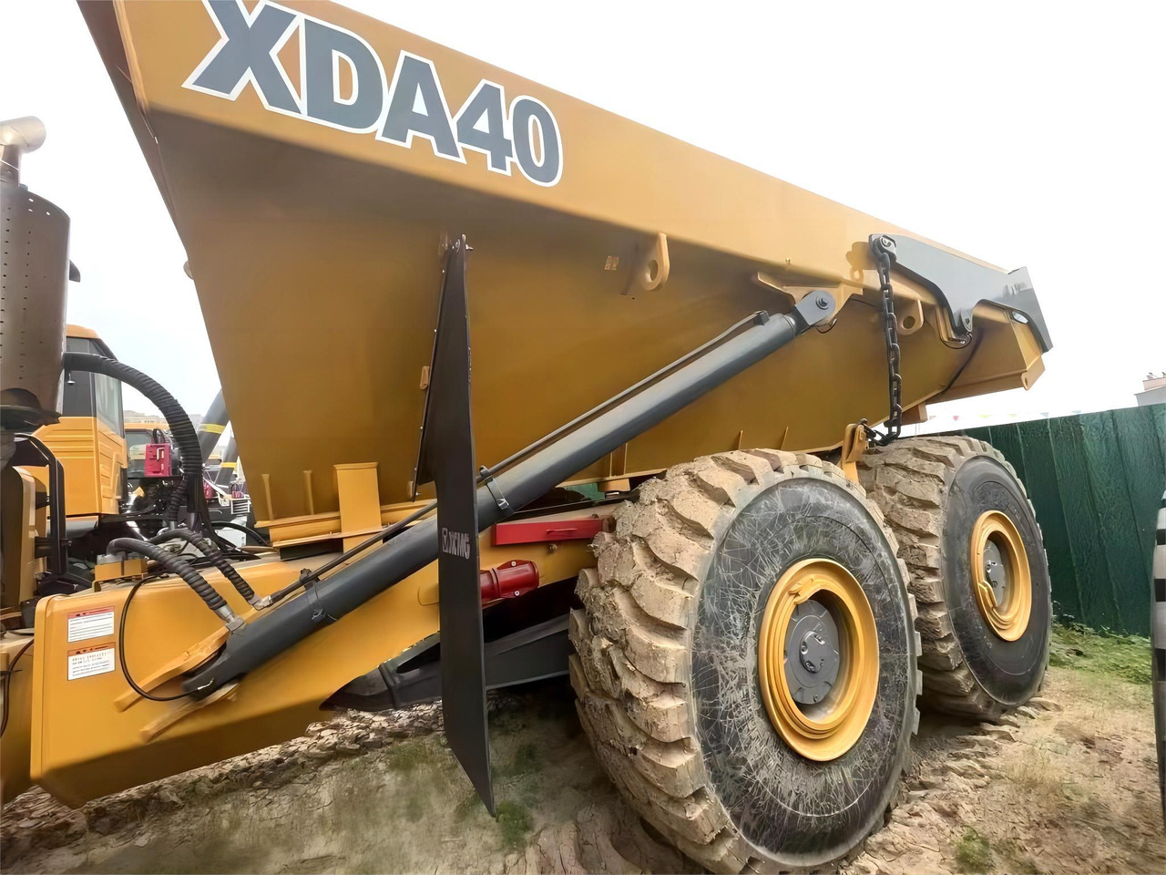 XCMG Official Xda40 40 Ton Second Hand Used Mining Dump Truck with Good Price - Tombereau articulé: photos 3 XCMG Official Xda40 40 Ton Second Hand Used Mining Dump Truck with Good Price - Tombereau articulé: photos 3