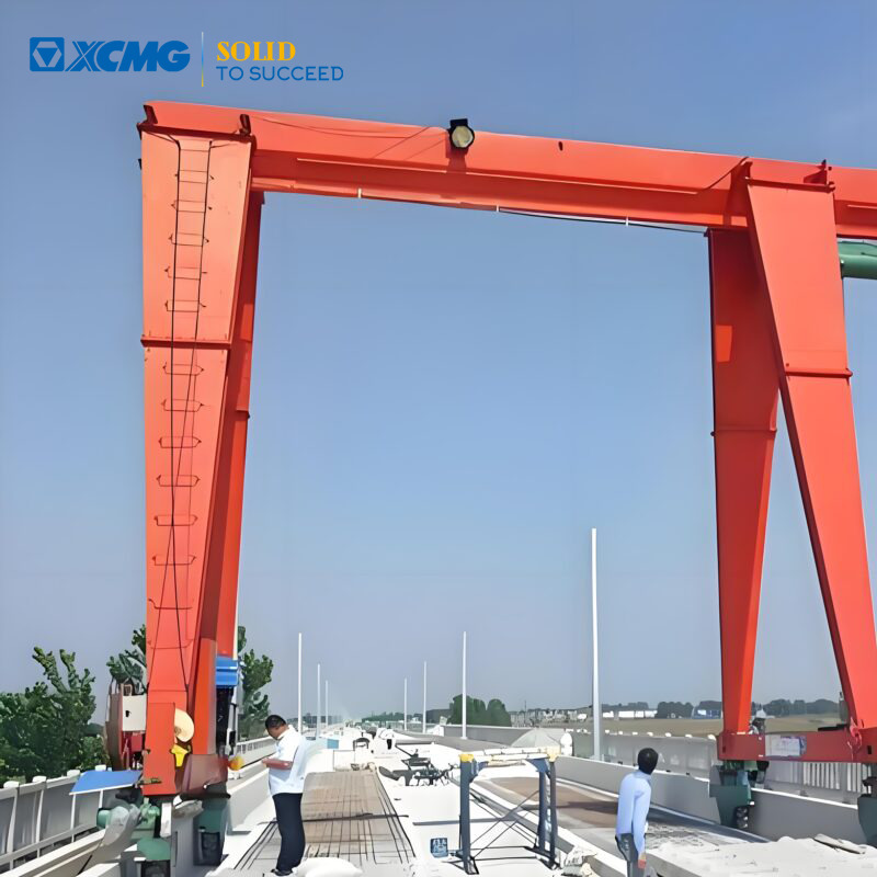XCMG Single Girder Tyre Gantry Crane - Portique de manutention: photos 1 XCMG Single Girder Tyre Gantry Crane - Portique de manutention: photos 1