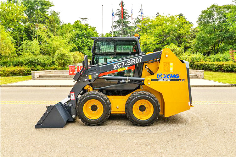 XCMG XC7-SR07 compact steer skid wheel loader for sale - Mini chargeuse: photos 4 XCMG XC7-SR07 compact steer skid wheel loader for sale - Mini chargeuse: photos 4