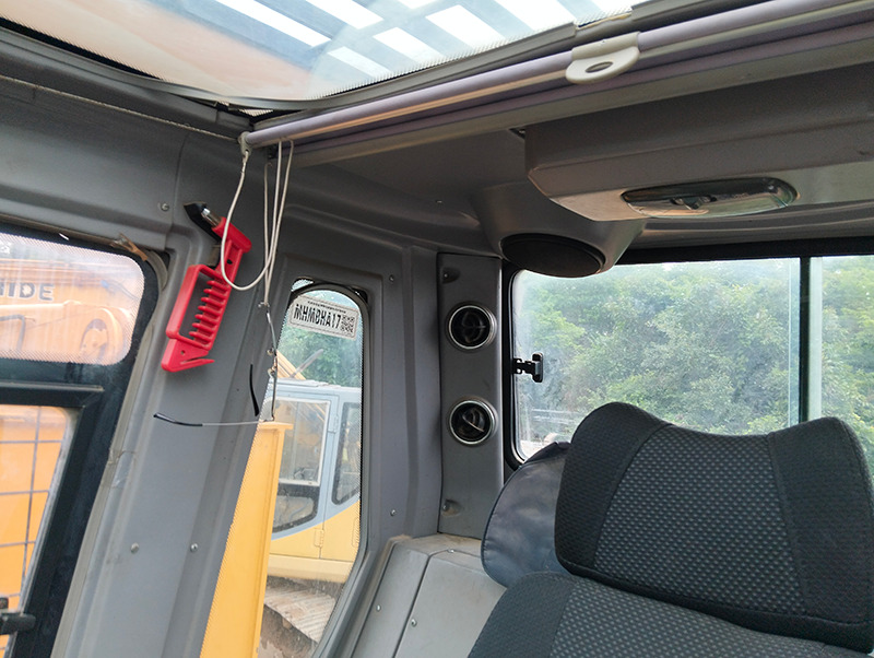 Grue sur chenilles XCMG XGC150-IA 150ton crawler crane price: photos 9 Grue sur chenilles XCMG XGC150-IA 150ton crawler crane price: photos 9