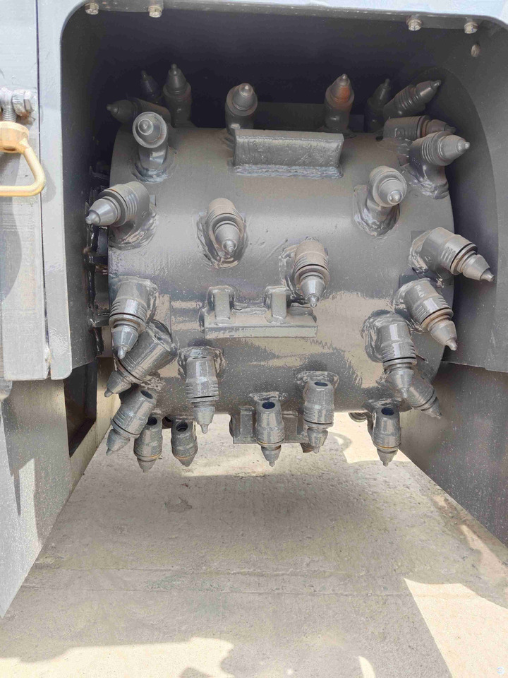 XCMG official XM505IV 500mm road milling machine - Fraiseuse à froid: photos 5 XCMG official XM505IV 500mm road milling machine - Fraiseuse à froid: photos 5