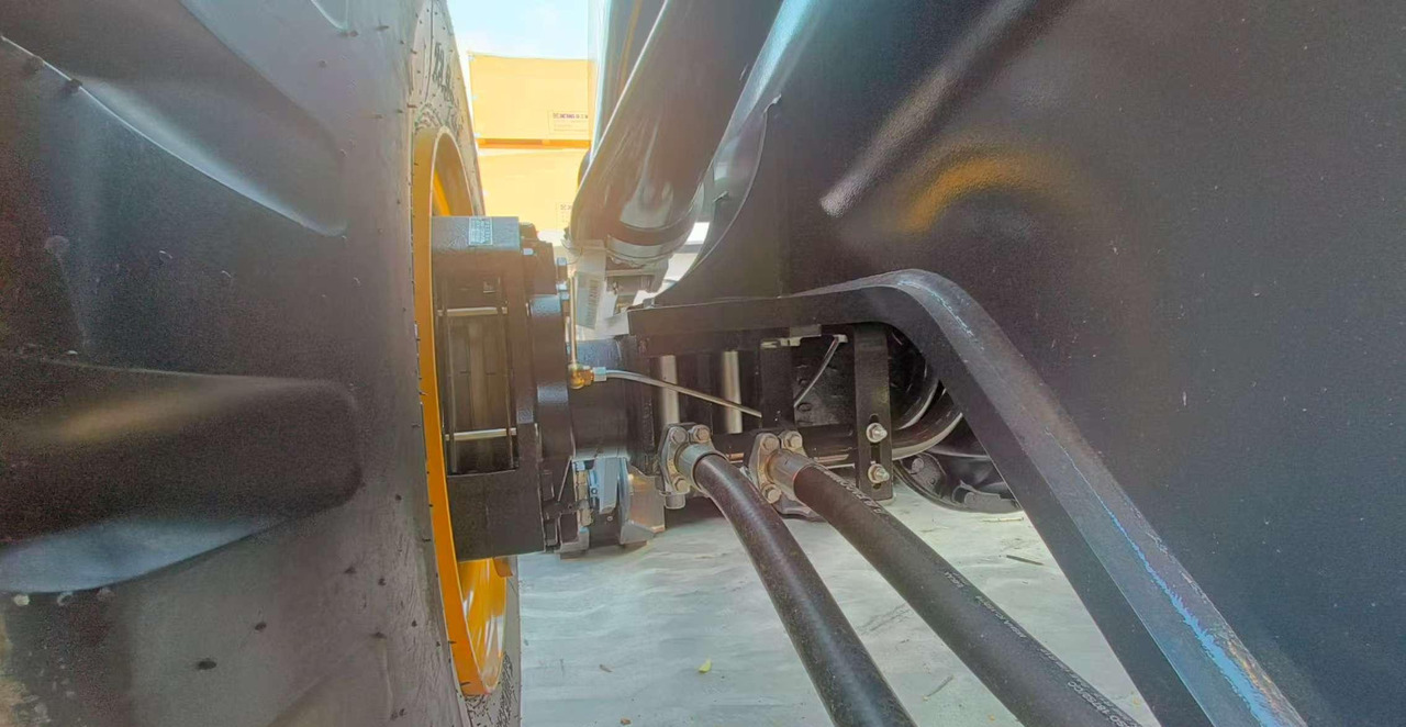 XCMG official ZL50GN 5 ton used hydraulic loader wheeled for sale - Chargeuse sur pneus: photos 3 XCMG official ZL50GN 5 ton used hydraulic loader wheeled for sale - Chargeuse sur pneus: photos 3