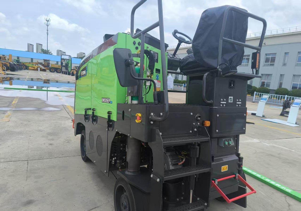 XCMG official used electric small cold milling machine Xm505ep 500mm width - Fraiseuse à froid: photos 2 XCMG official used electric small cold milling machine Xm505ep 500mm width - Fraiseuse à froid: photos 2