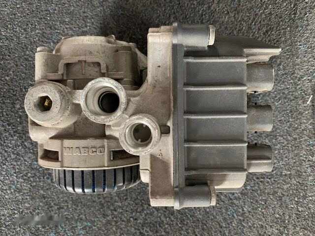 1867005   DAF XF 106 truck - Valve de frein pour Camion: photos 3 1867005   DAF XF 106 truck - Valve de frein pour Camion: photos 3