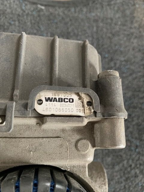 1867005   DAF XF 106 truck - Valve de frein pour Camion: photos 2 1867005   DAF XF 106 truck - Valve de frein pour Camion: photos 2