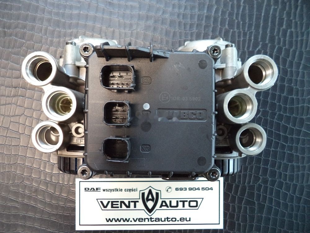 DAF 480 106 105 DAF XF 106 truck - Valve de frein pour Camion: photos 4 DAF 480 106 105 DAF XF 106 truck - Valve de frein pour Camion: photos 4
