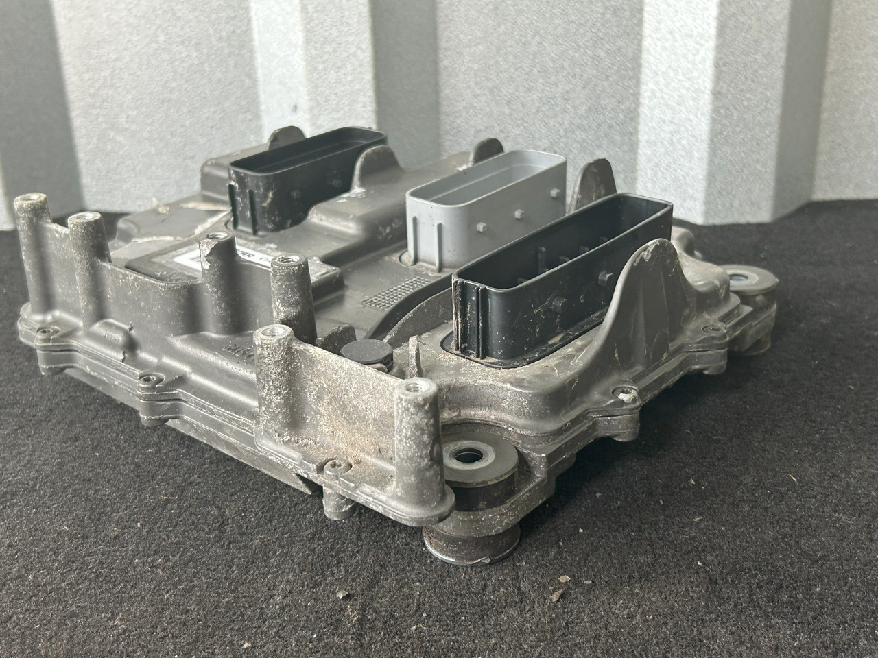 DAF ENGINE CONTROLLER DAF XF 106 480 - Bloc de gestion: photos 4 DAF ENGINE CONTROLLER DAF XF 106 480 - Bloc de gestion: photos 4