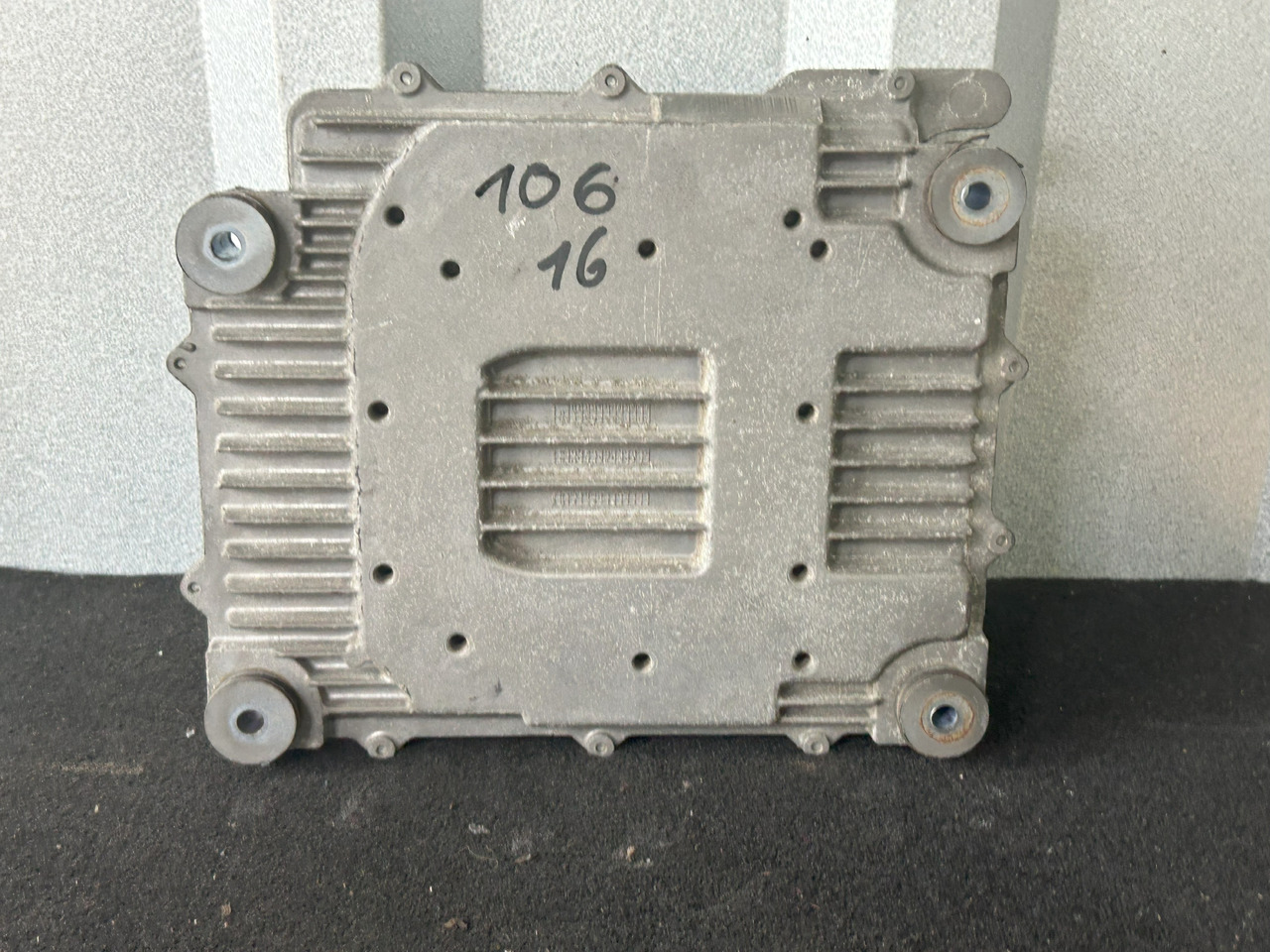 DAF ENGINE CONTROLLER DAF XF 106 480 - Bloc de gestion: photos 3 DAF ENGINE CONTROLLER DAF XF 106 480 - Bloc de gestion: photos 3