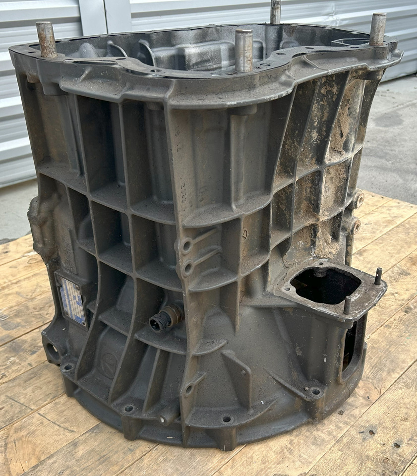 DAF GEARBOX HOUSING ZF ECOSPLIT IV 16S2331TD - Boîte de vitesse et pièces pour Camion: photos 1 DAF GEARBOX HOUSING ZF ECOSPLIT IV 16S2331TD - Boîte de vitesse et pièces pour Camion: photos 1