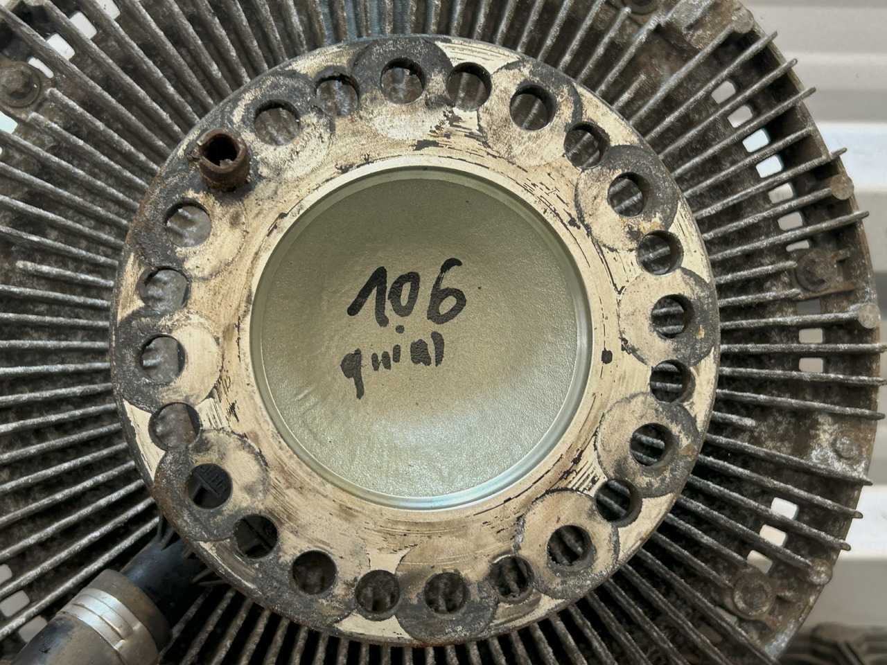 DAF VISCOTIC CLUTCH VISCO DAF XF 106 460 - Ventilateur: photos 3 DAF VISCOTIC CLUTCH VISCO DAF XF 106 460 - Ventilateur: photos 3