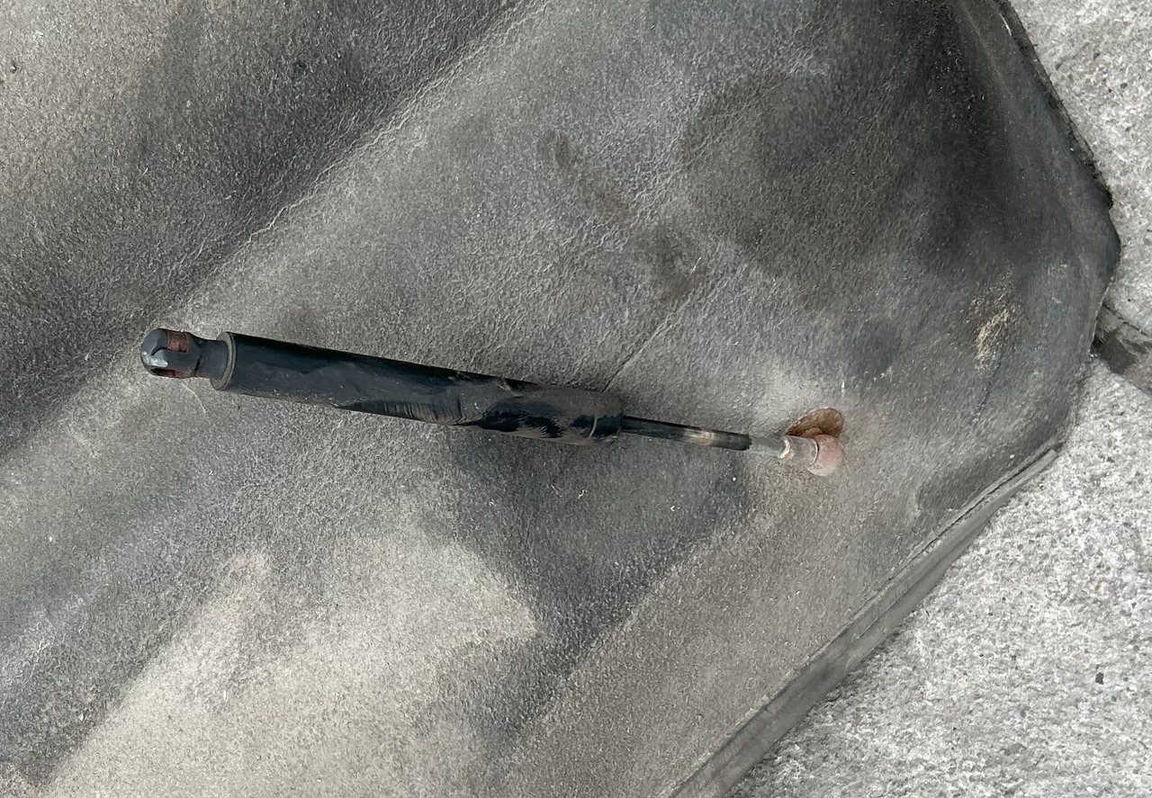 DAF XF 106 480 SOUNDPROOFING ECOLOGY ENGINE - Cabine et intérieur: photos 4 DAF XF 106 480 SOUNDPROOFING ECOLOGY ENGINE - Cabine et intérieur: photos 4