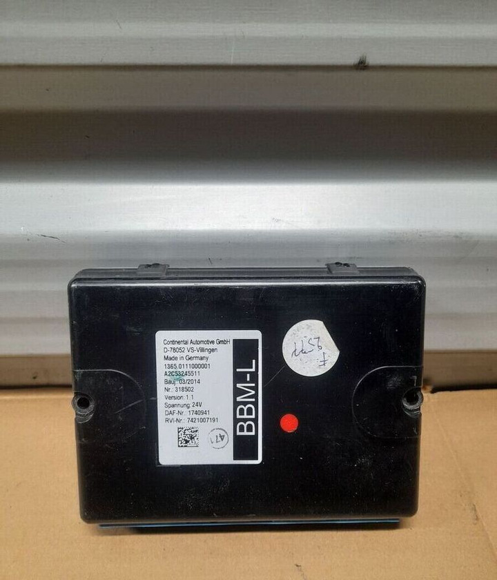 DAF XF 106 VERSIA 1.1740941 - Bloc de gestion pour Camion: photos 3 DAF XF 106 VERSIA 1.1740941 - Bloc de gestion pour Camion: photos 3