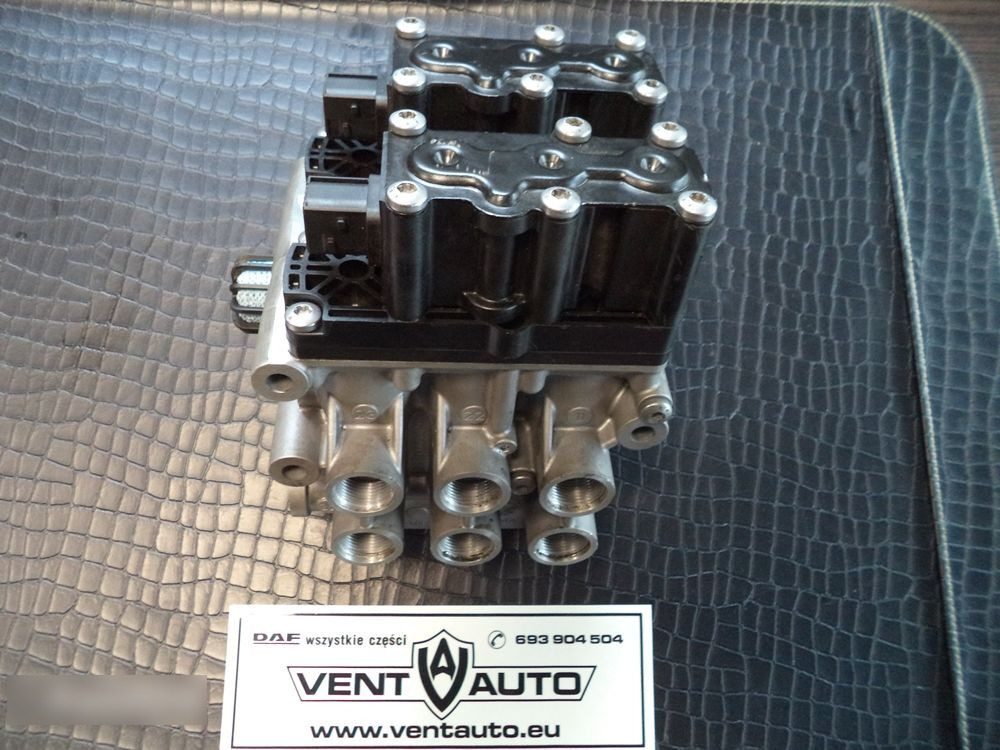 DAF Zawór zawieszenia ECAS DAF XF 106 truck - Valve pour Camion: photos 3 DAF Zawór zawieszenia ECAS DAF XF 106 truck - Valve pour Camion: photos 3