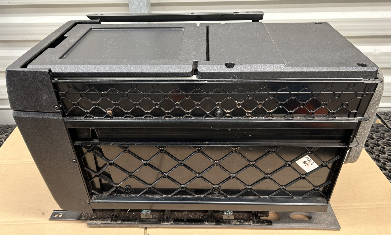 MERCEDES ACTROS MP4 REFRIGERATOR - Pièce universelle: photos 4 MERCEDES ACTROS MP4 REFRIGERATOR - Pièce universelle: photos 4