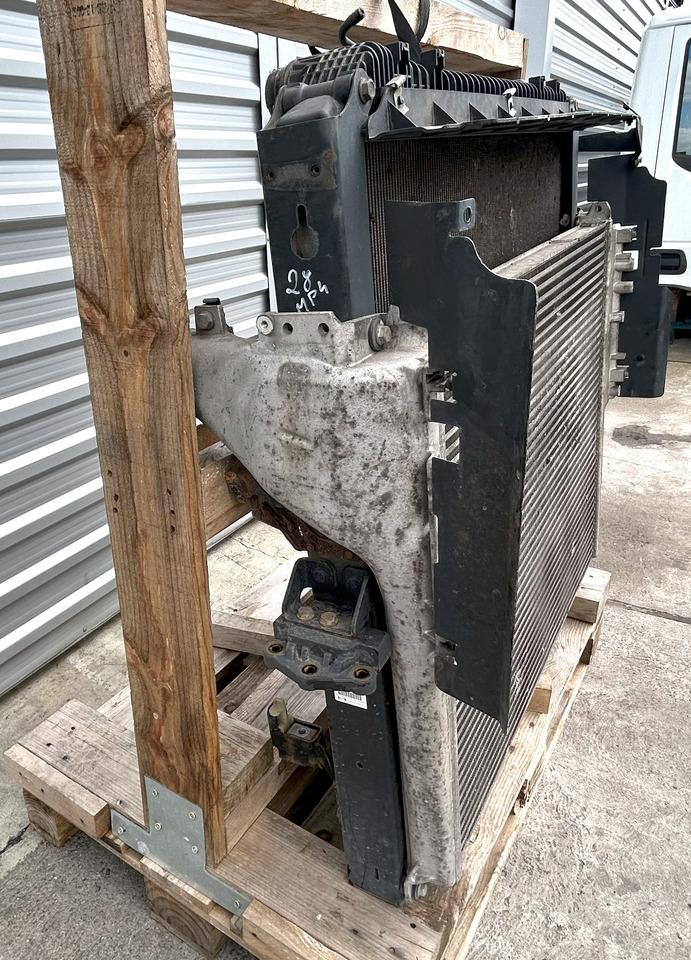 Radiateur Mercedes ACTROS MP4 COOLERS SET: photos 7