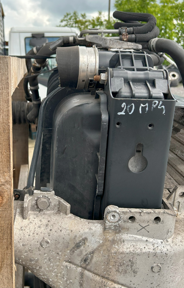 Mercedes ACTROS MP4 COOLERS SET - Radiateur: photos 5 Mercedes ACTROS MP4 COOLERS SET - Radiateur: photos 5