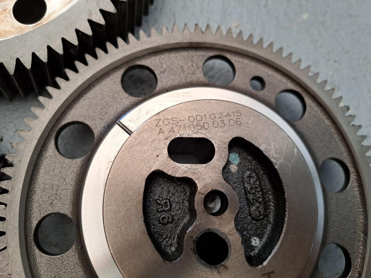 Mercedes-Benz ACTROS MP4 OM471 Mercedes-Benz ACTROS MP4 truck - Arbre à cames pour Camion: photos 5 Mercedes-Benz ACTROS MP4 OM471 Mercedes-Benz ACTROS MP4 truck - Arbre à cames pour Camion: photos 5