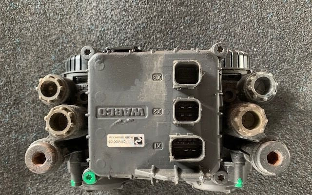 WABCO 1867002 DAF XF 106 truck - Valve de frein pour Camion: photos 2 WABCO 1867002 DAF XF 106 truck - Valve de frein pour Camion: photos 2
