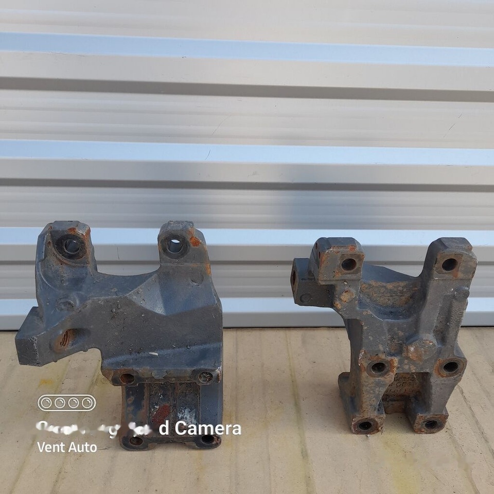 WSPORNIK DRĄŻKA REAKCYJNEGO DAF XF 106 1908317 DAF 1908317 truck - Suspension pour Camion: photos 4 WSPORNIK DRĄŻKA REAKCYJNEGO DAF XF 106 1908317 DAF 1908317 truck - Suspension pour Camion: photos 4