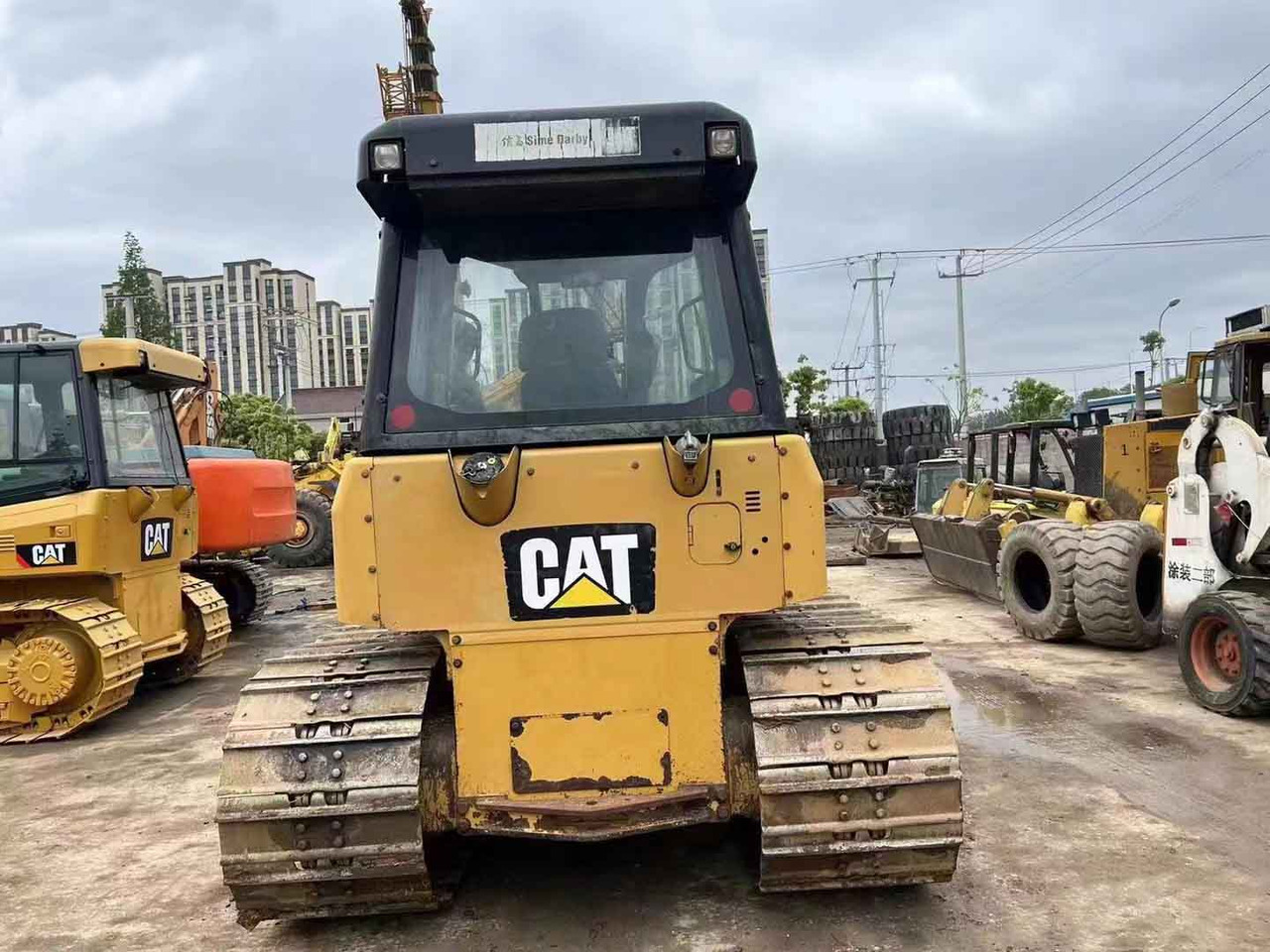 Caterpillar Bulldozer Used Condition CAT D5K LGP Original Color - Bulldozer: photos 4 Caterpillar Bulldozer Used Condition CAT D5K LGP Original Color - Bulldozer: photos 4