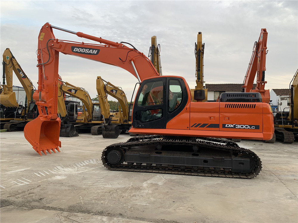 Doosan Used Doosan DX140 Excavator for Sale – Durable Chassis, Great Price for Municipal Work - Pelle sur chenille: photos 3 Doosan Used Doosan DX140 Excavator for Sale – Durable Chassis, Great Price for Municipal Work - Pelle sur chenille: photos 3