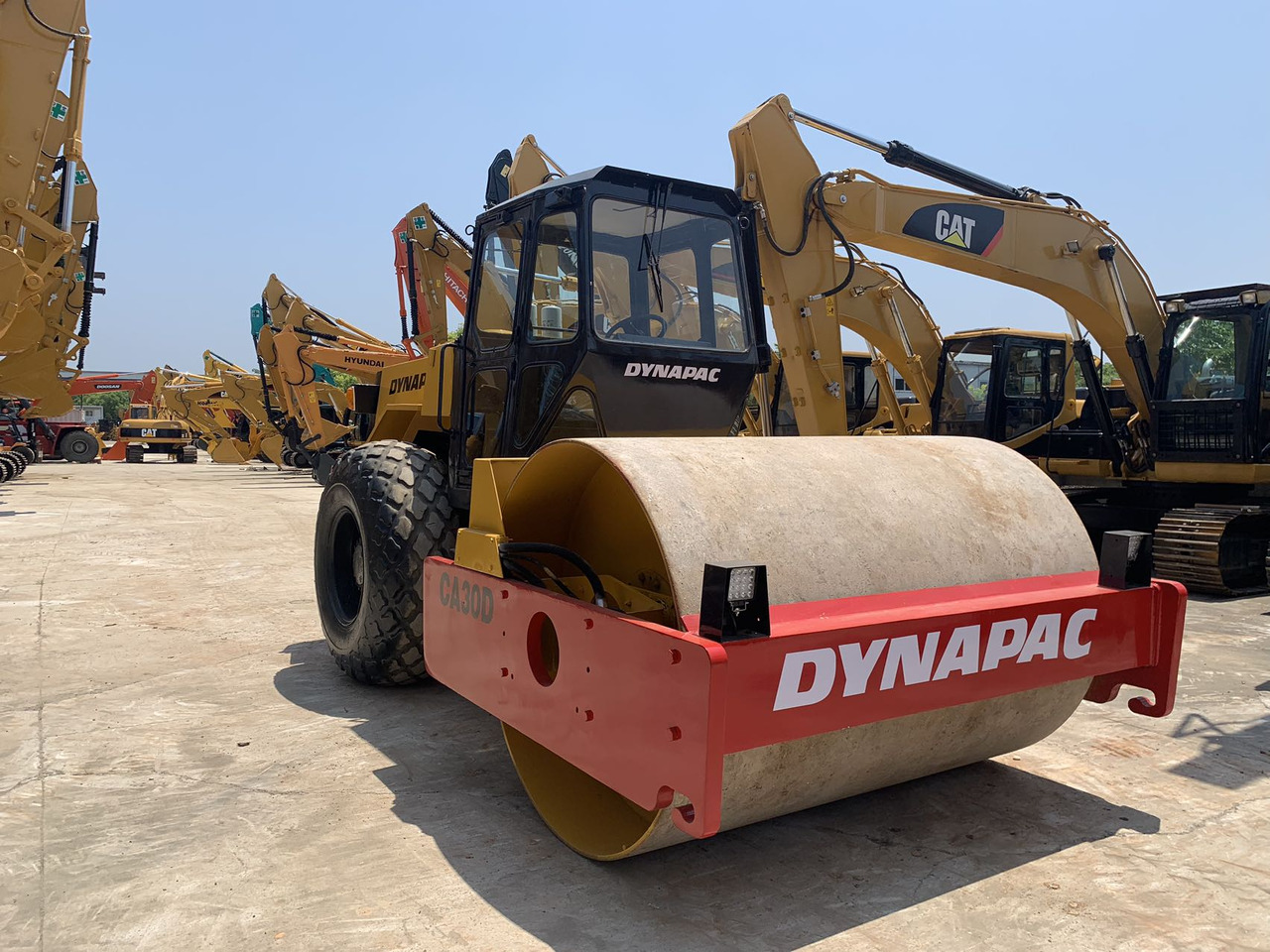 Dynapac CA30D Secondhand Vibratory Road Roller - Rouleau compresseur: photos 2 Dynapac CA30D Secondhand Vibratory Road Roller - Rouleau compresseur: photos 2