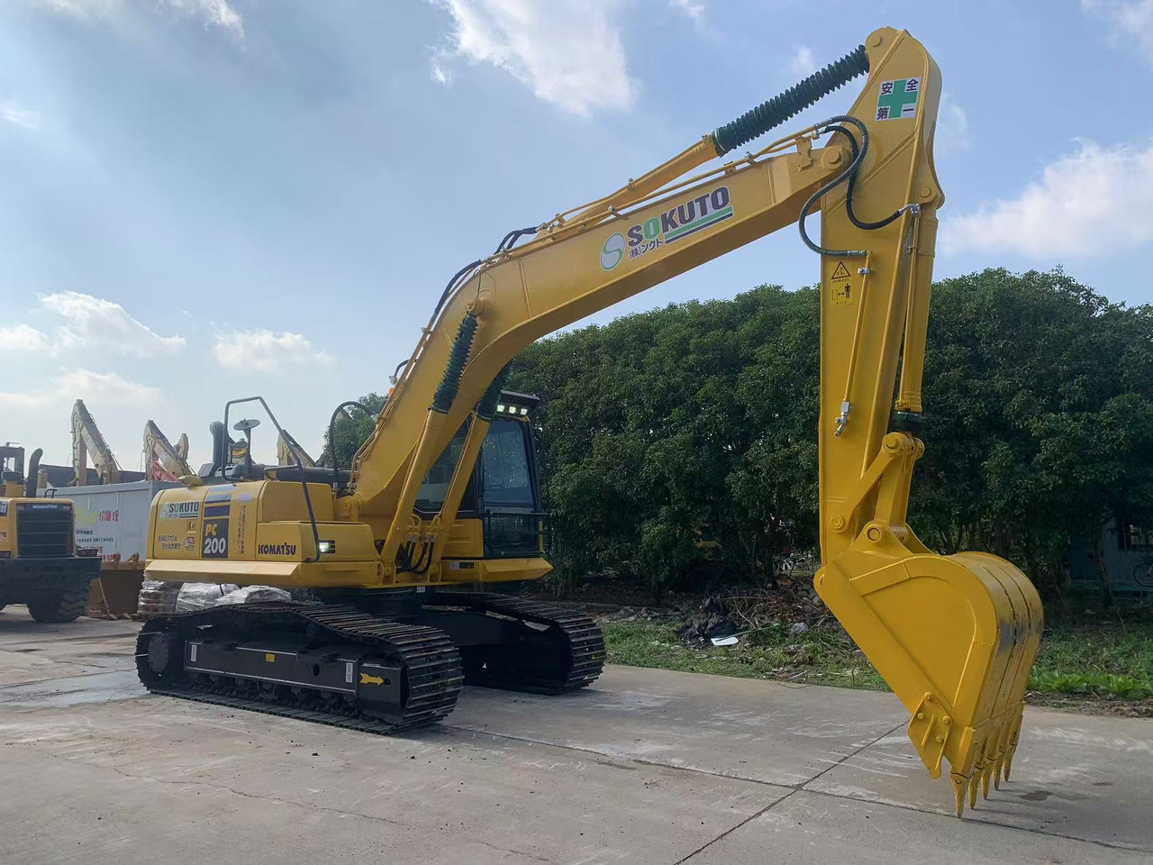Komatsu 20 ton Excavator PC200 Japan Origin - Pelle sur chenille: photos 3 Komatsu 20 ton Excavator PC200 Japan Origin - Pelle sur chenille: photos 3