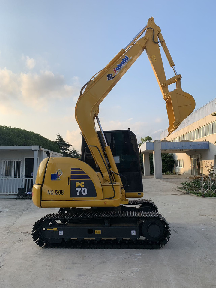 Komatsu Mini Excavator PC70 Japan Origin Good Price - Pelle sur chenille: photos 1 Komatsu Mini Excavator PC70 Japan Origin Good Price - Pelle sur chenille: photos 1