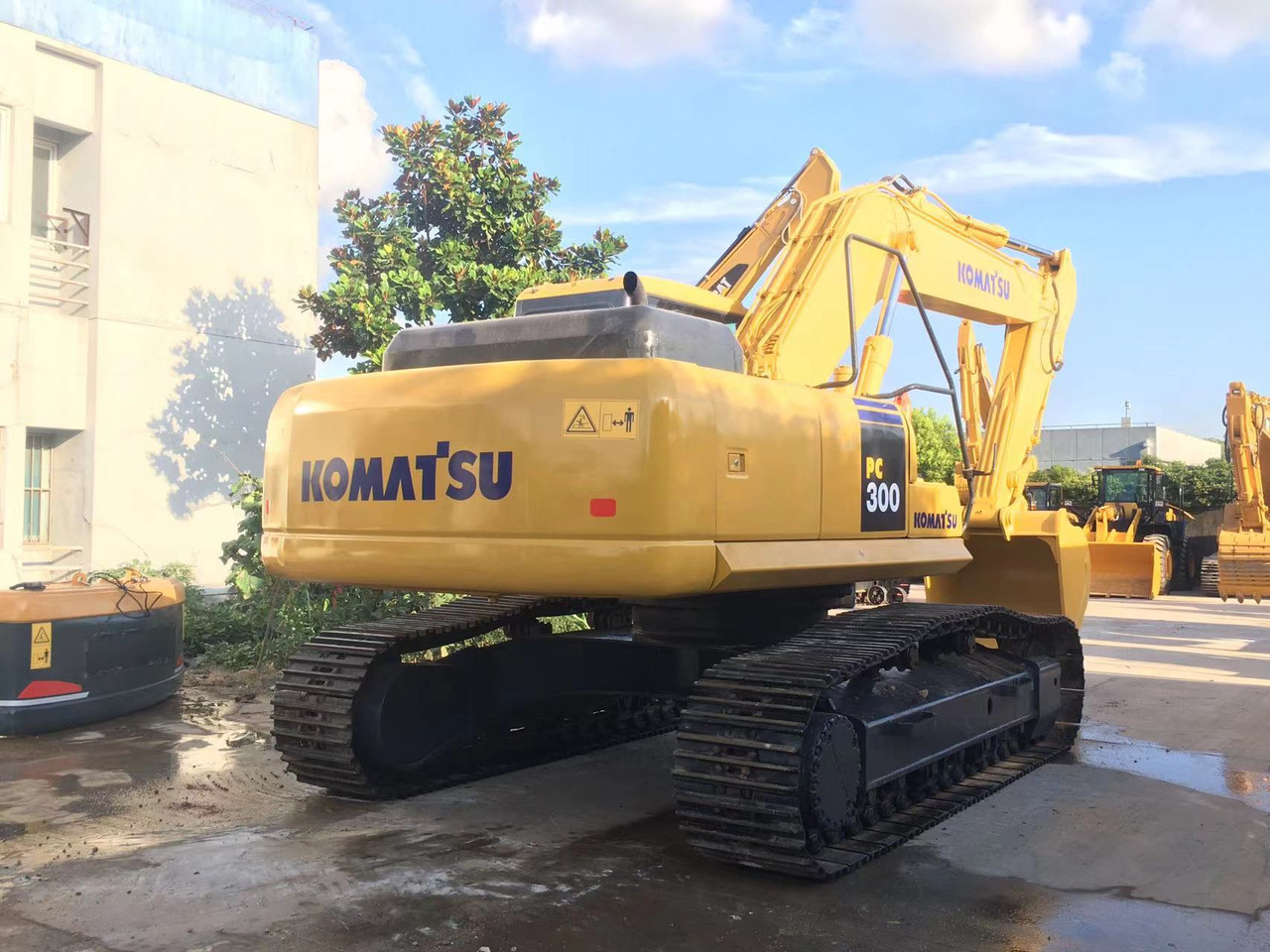 Komatsu PC300 Excavator Used Condition Construction Machine Made in Japan - Pelle sur chenille: photos 2 Komatsu PC300 Excavator Used Condition Construction Machine Made in Japan - Pelle sur chenille: photos 2